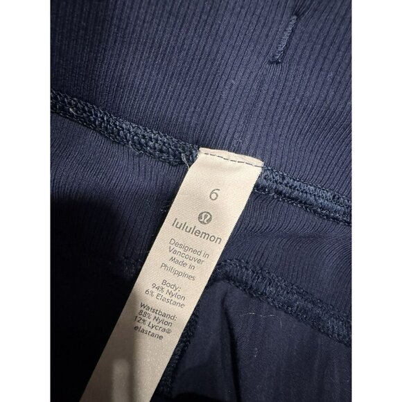 Lululemon Dance Studio Crop *25" True Navy Size 4 EUC - Picture 5 of 7